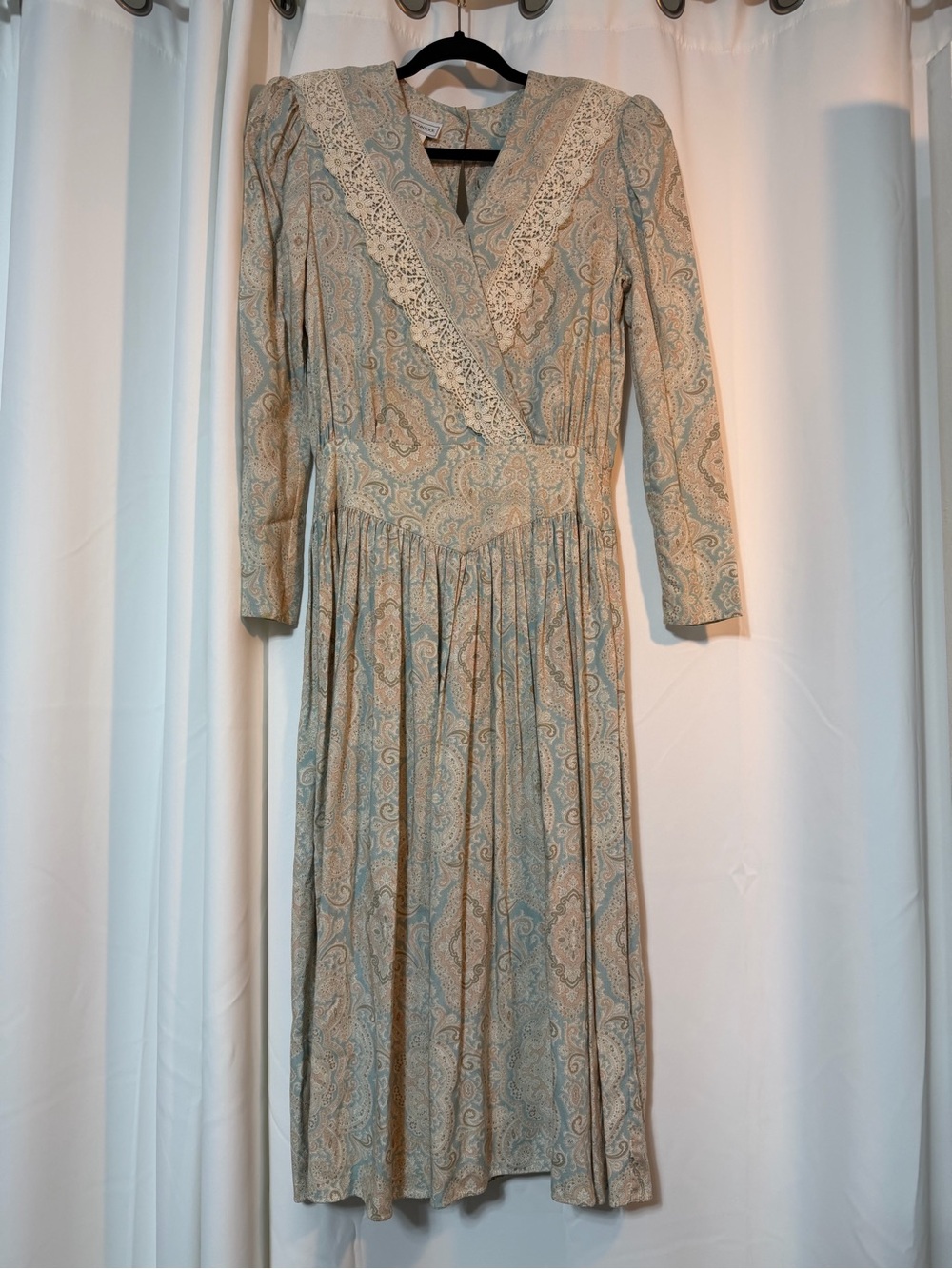 Vintage Scott McClintock Paisley Lace Cottagecore Midi Dress in Sage Paisley
